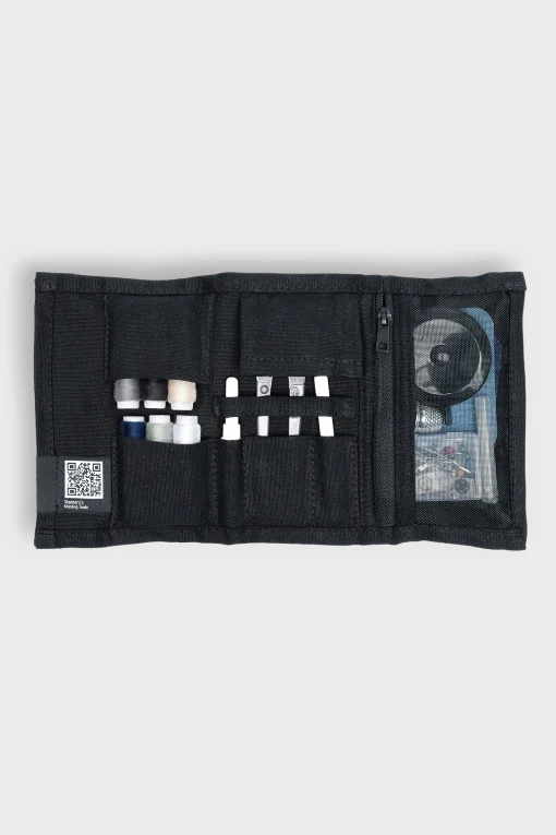 SEWING KIT